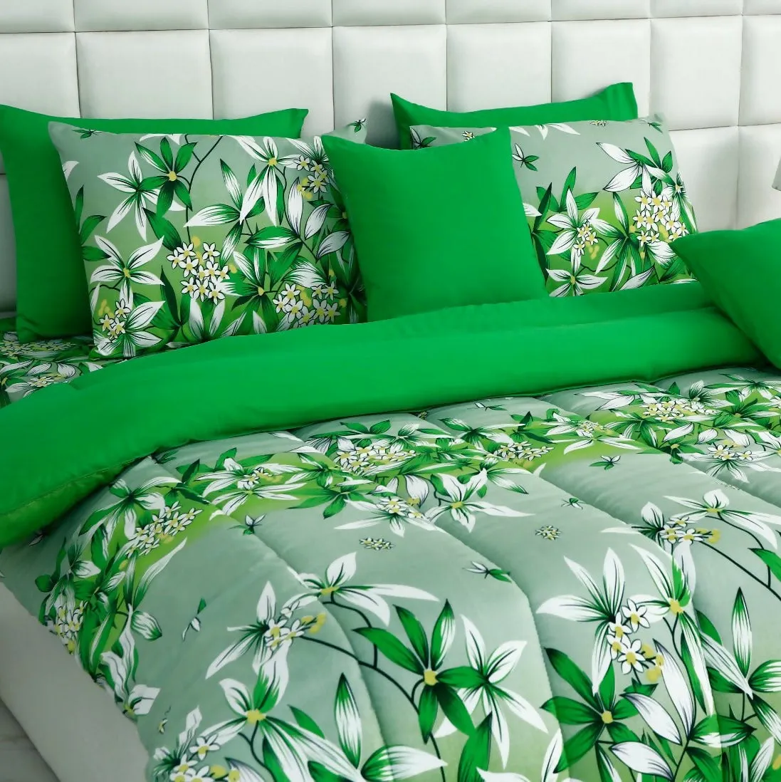 8 PCs Winter Comforter Set-15011Green Gold