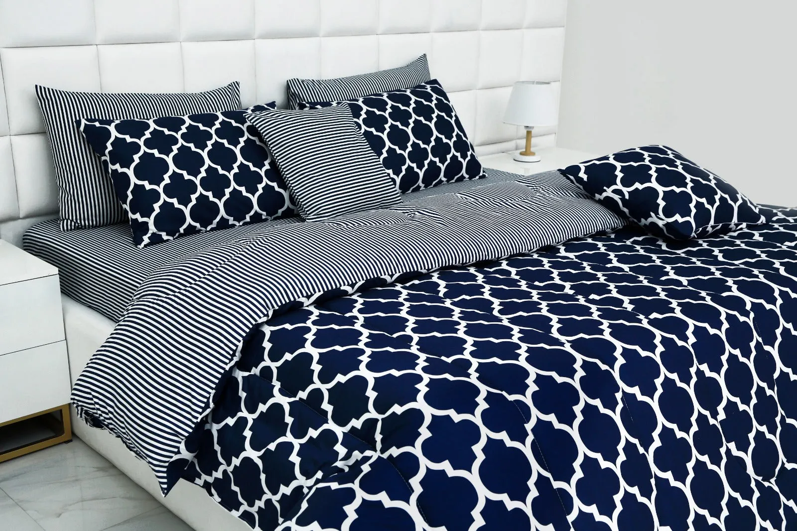 8 PCs Winter Comforter Set-Blue Geometric