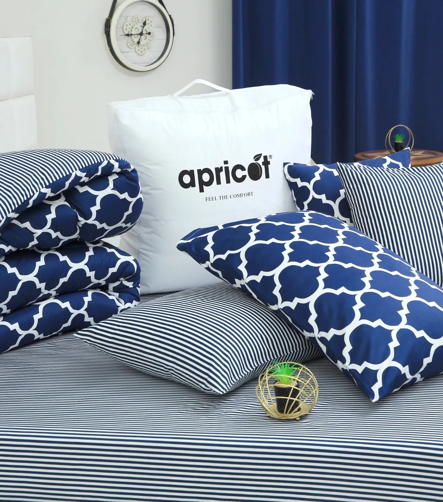 8 PCs Winter Comforter Set-Blue Geometric