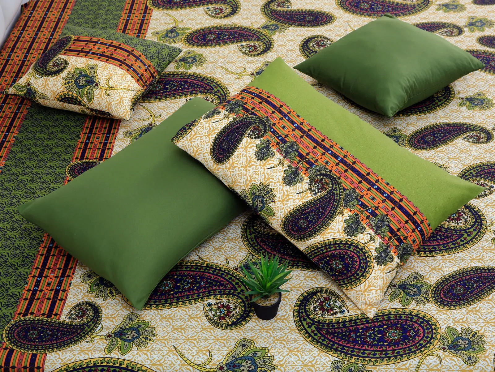 8 PCs Winter Comforter Set-Green Paisleys