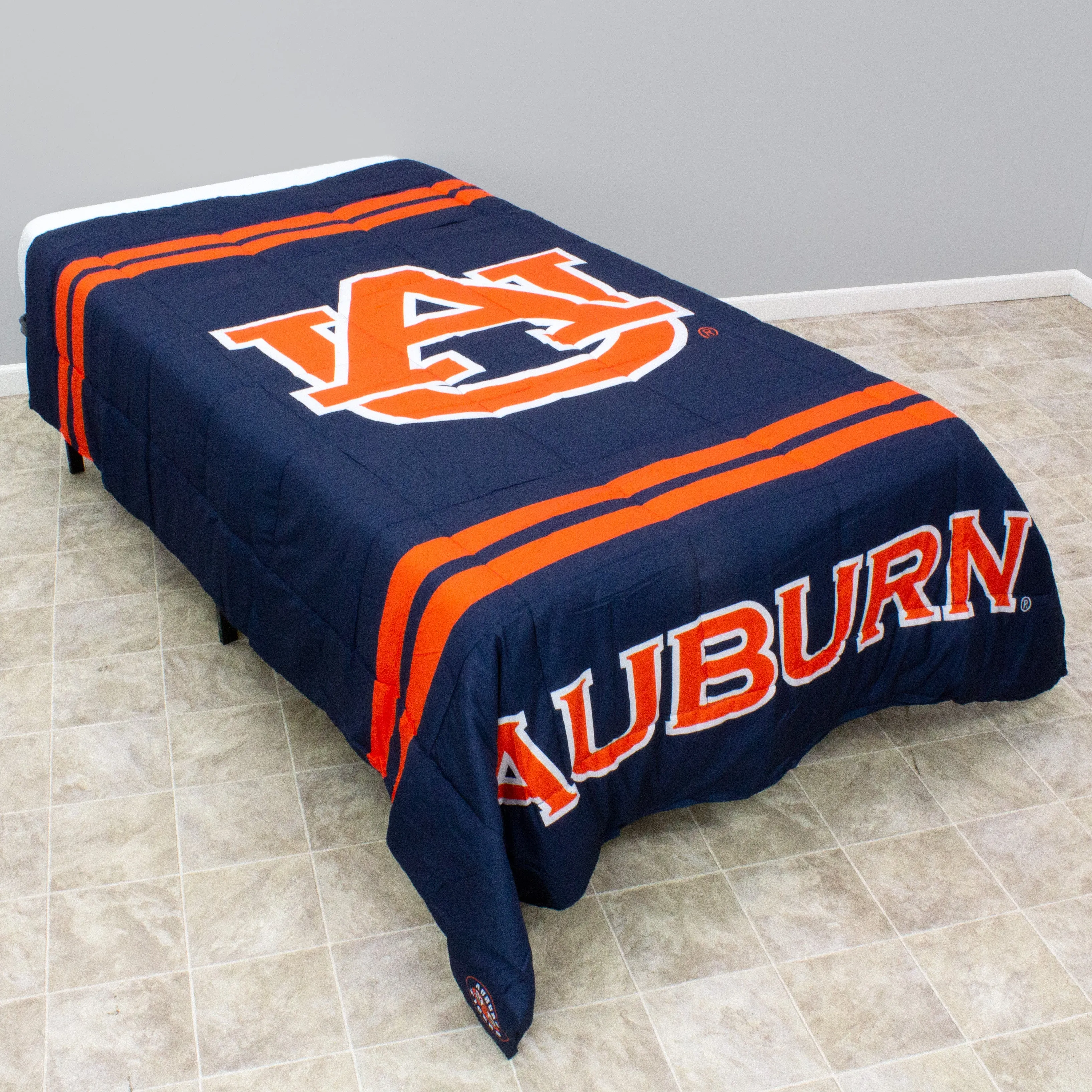 Auburn Tigers Reversible Big Logo Soft and Colorful Comforter