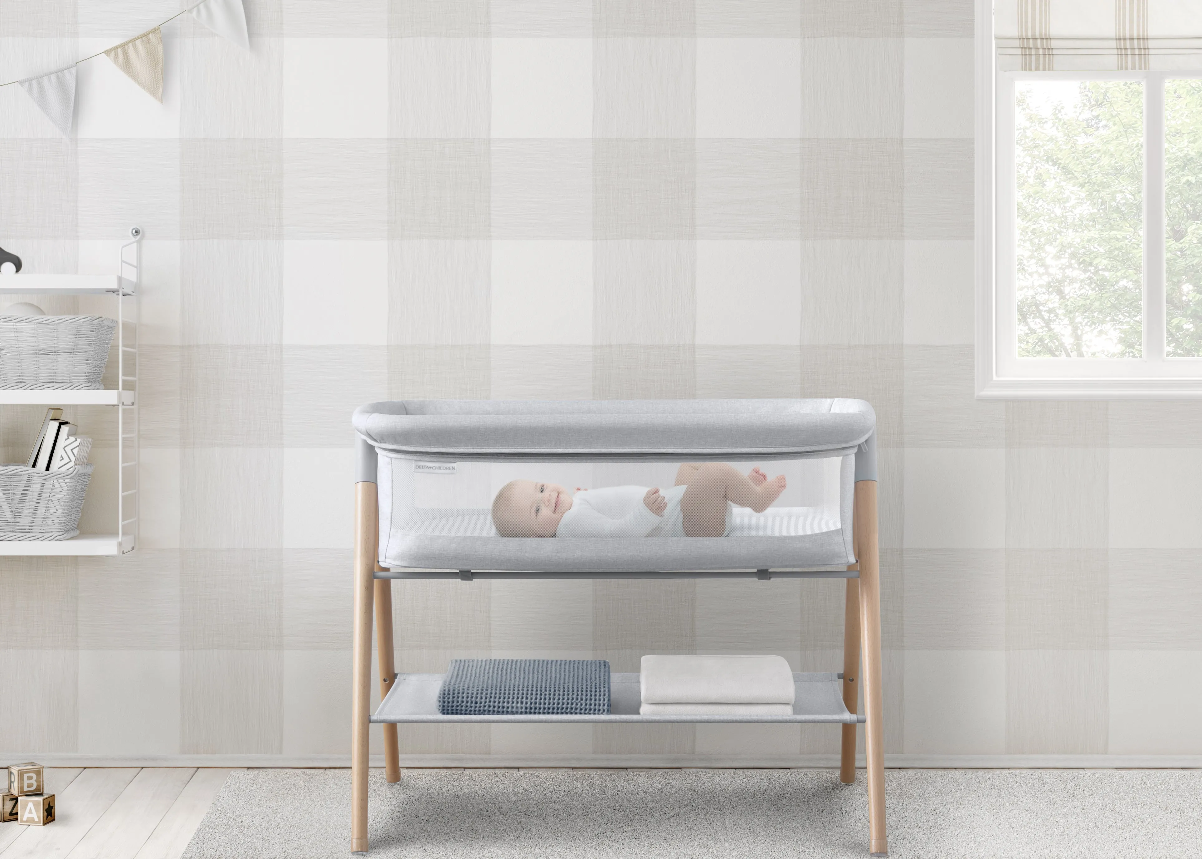 Haven by the Bed Bassinet with Natural Beechwood Legs