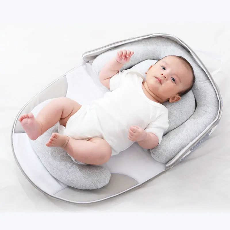 Little Gigglers World Baby Travel Portable Mobile Crib