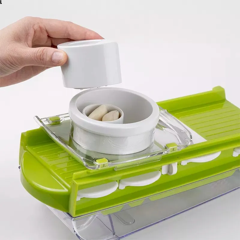 Multifunctional and Adjustable Mandolin Slicer