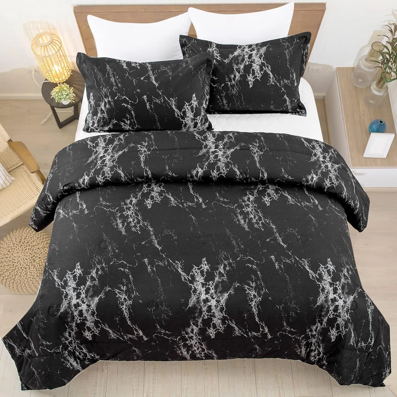 Queen Black Marble Comforter Set, Bedding for All Seasons, 3-Piece Set