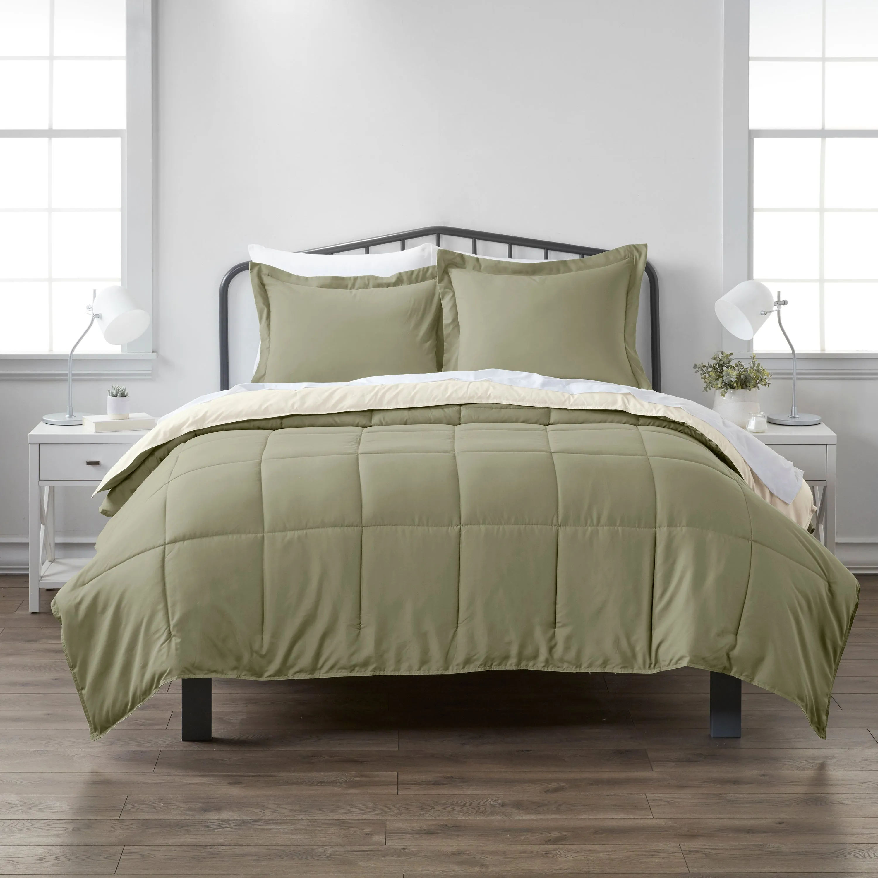 Reversible Down-Alternative Comforter Set