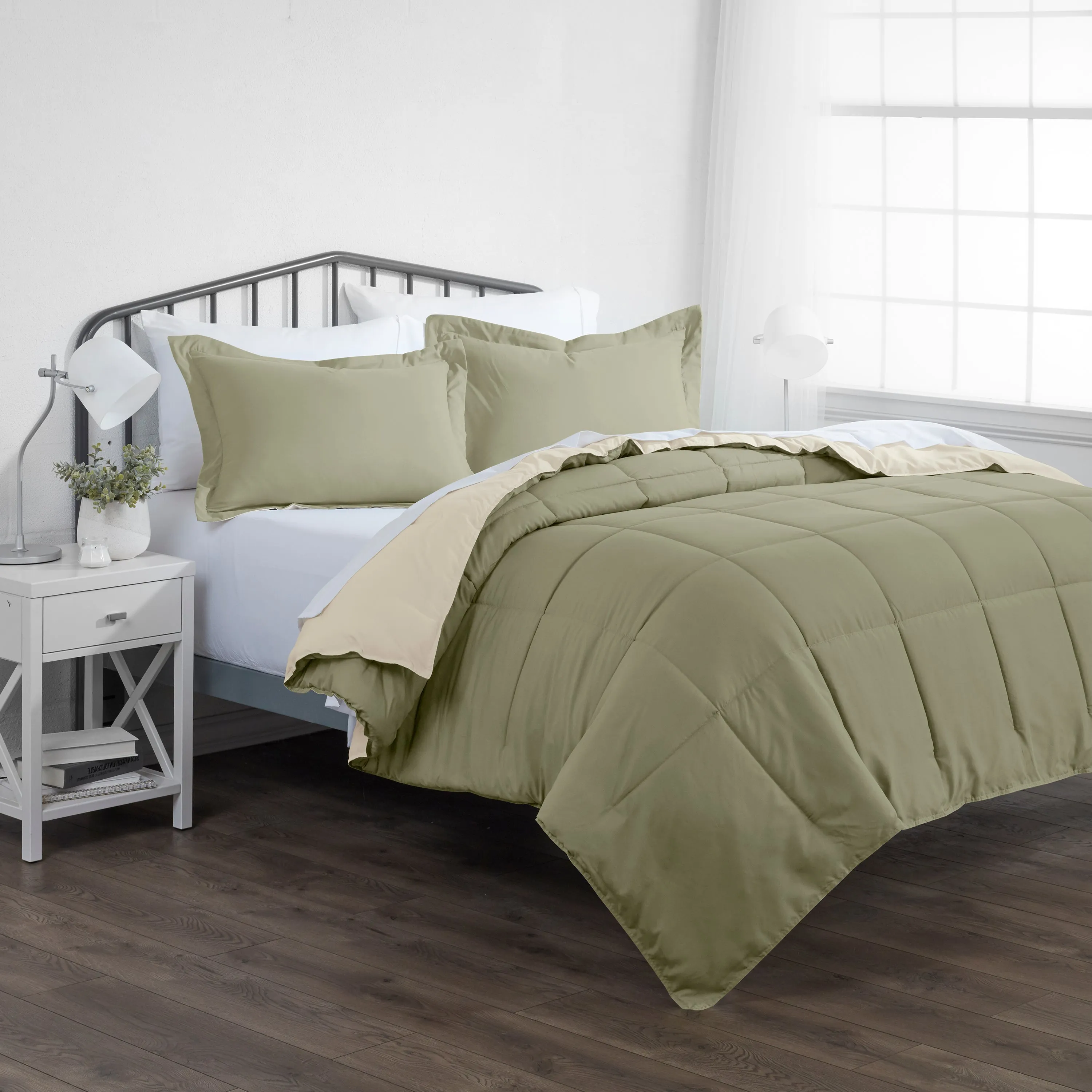 Reversible Down-Alternative Comforter Set