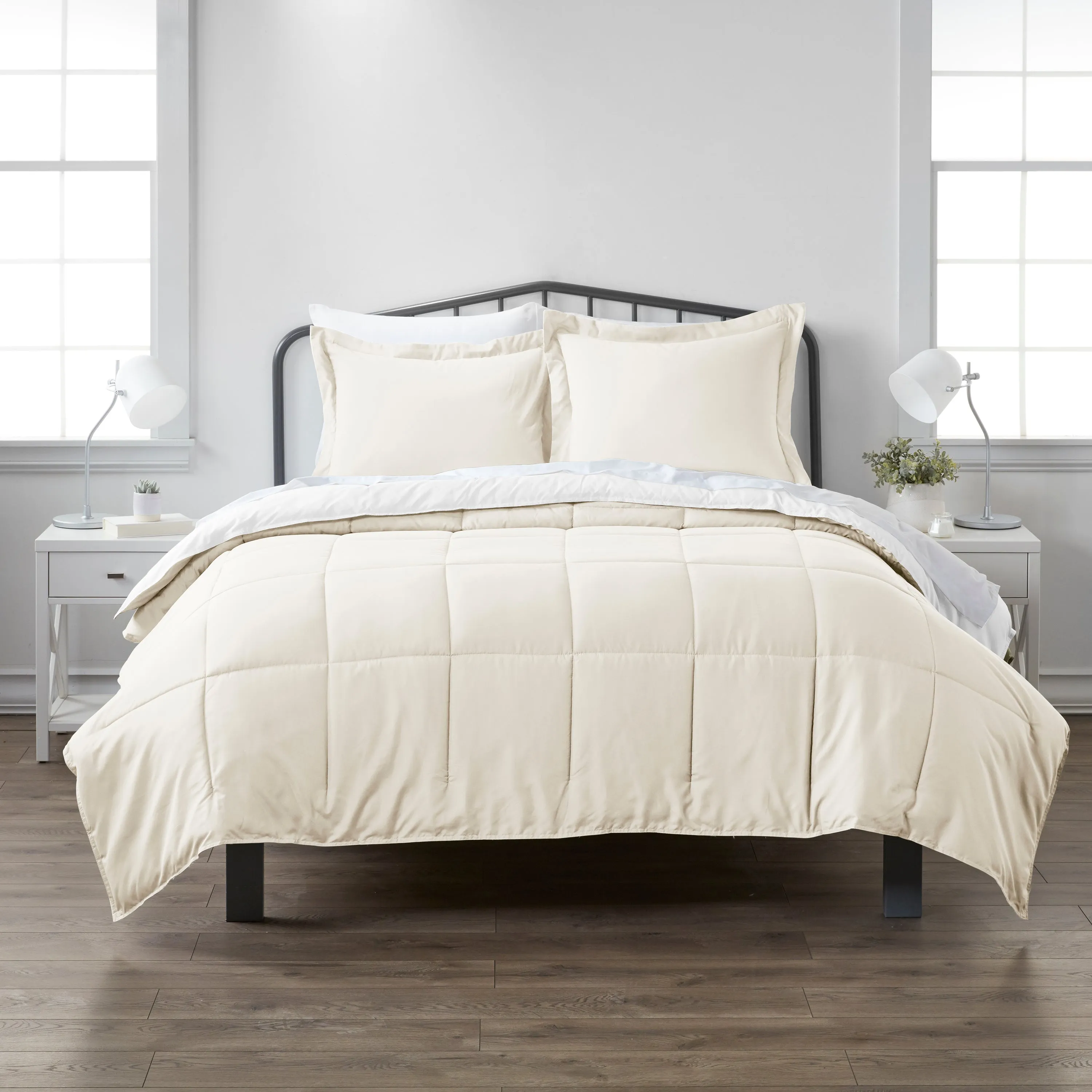 Reversible Down-Alternative Comforter Set