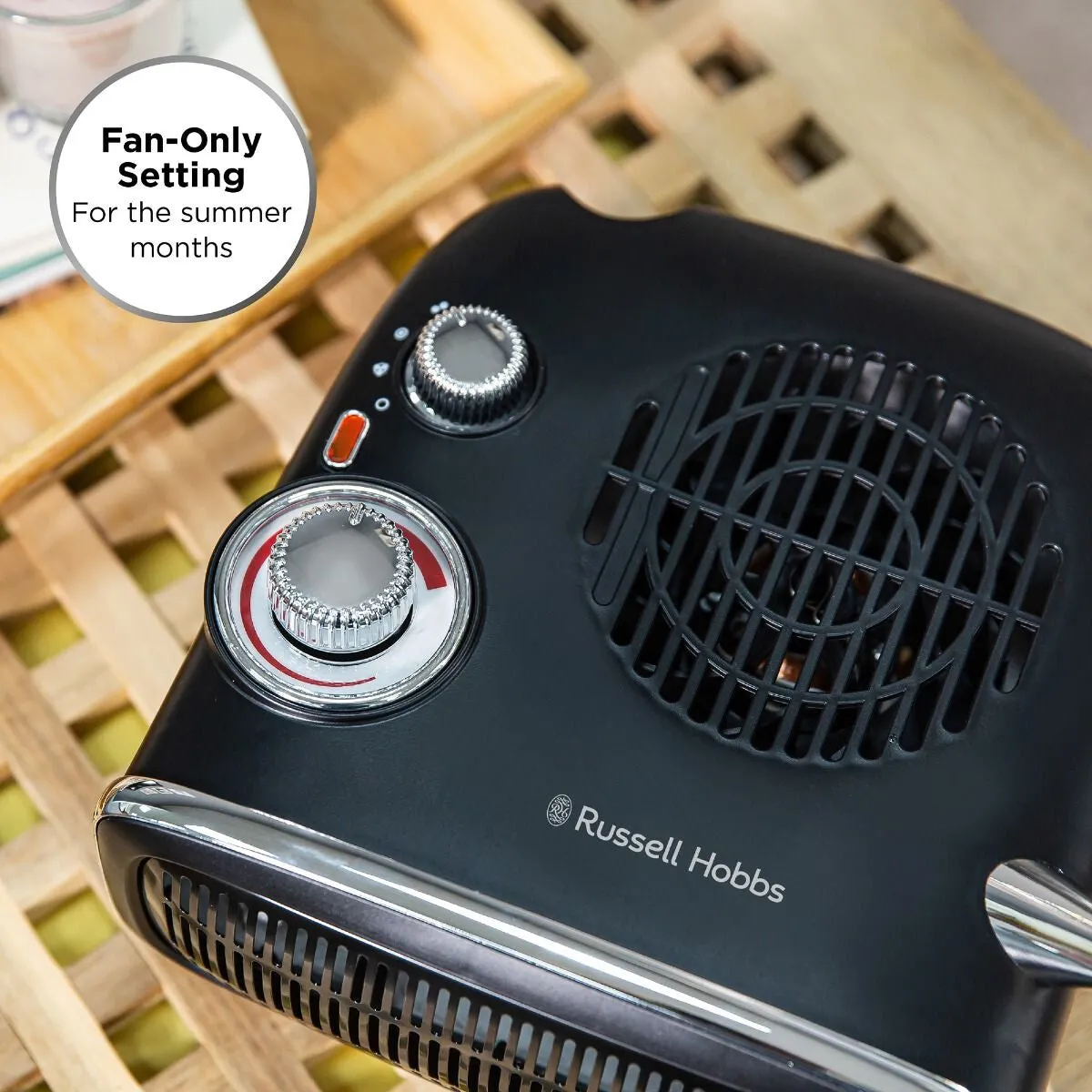 Russell Hobbs RHRETHFH1001B electric space heater Indoor Black 1800 W Fan electric space heater