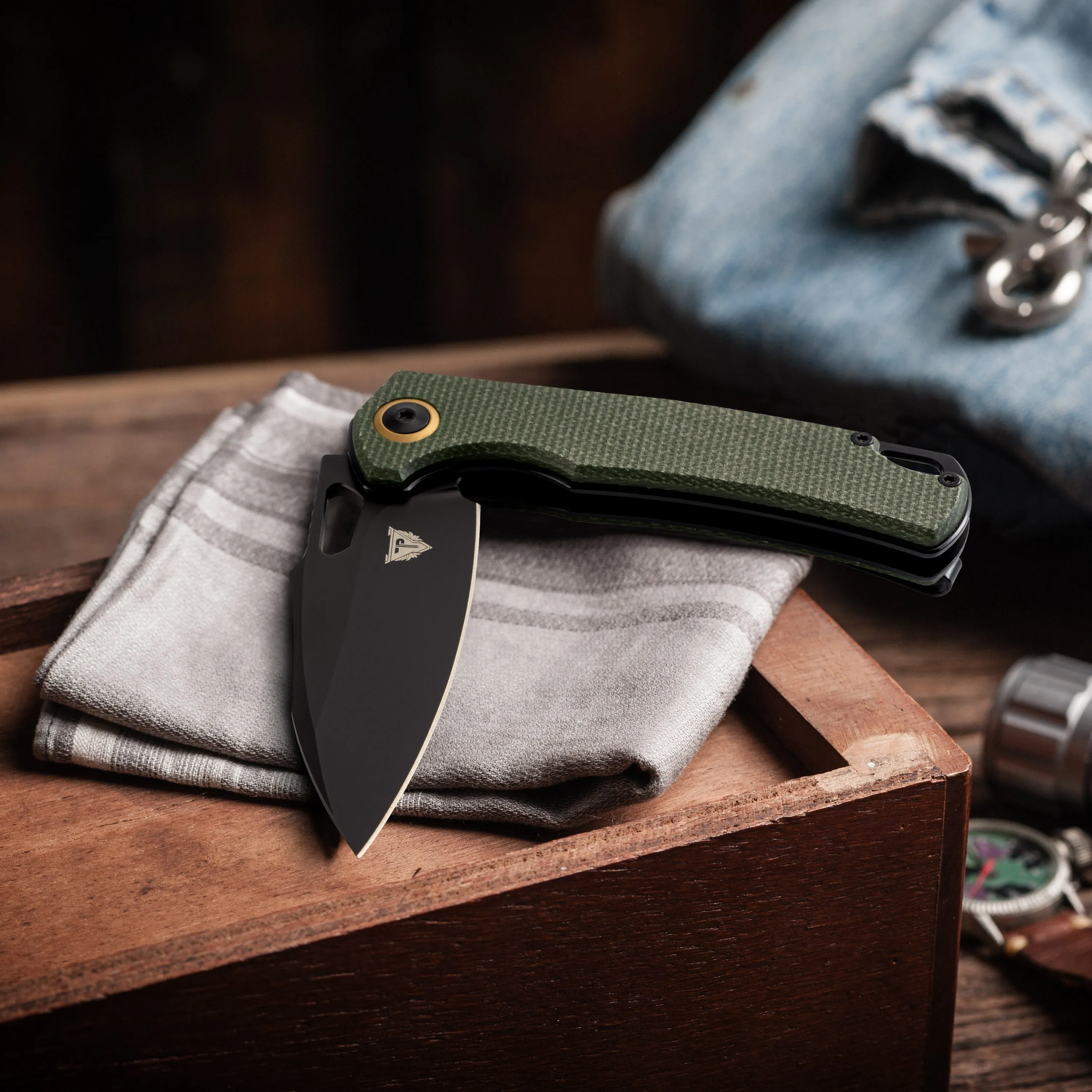 Shadowhawk Green Folding Knife