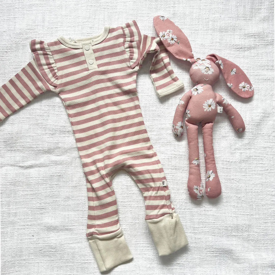 SNUGGLE HUNNY BUNNY AND GROWSUIT GIFT SET- ROSE / DAISY